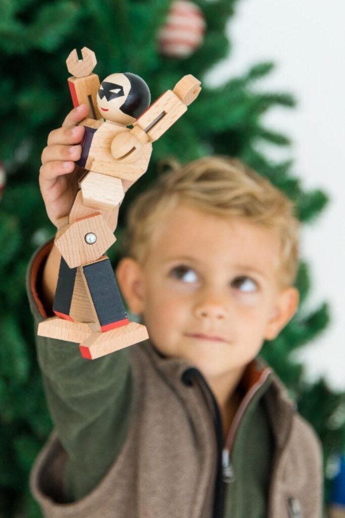 我们不能告诉你如何养育孩子，但我们可以帮助你克服生态罪恶感!这些生态友好的玩具品牌将给你的孩子最好的……图片来源:Once-Kids #生态友好的玩具#最佳生态友好的玩具#生态友好的玩具品牌#生态友好的婴儿玩具#生态友好的儿童故事#可持续的玩具#最佳可持续的玩具#可持续的玩具品牌#可持续的儿童故事#可持续的丛林