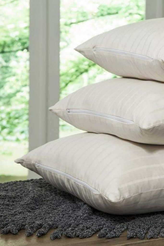 想要一个可持续的闭眼?我们为最绿色的梦想找到了一些最好的生态友好型枕头品牌，图片来自毛绒床#可持续枕头#生态友好枕头#可持续丛林