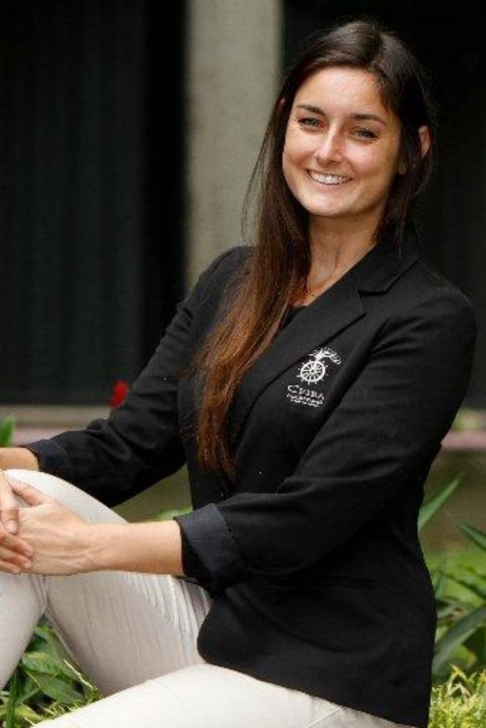 Danielle Doggett @ Sailcargo在可持续丛林播客#sustainablejungle上进行碳负航运bob电竞官网