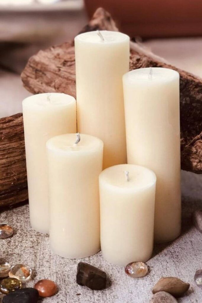可持续蜡烛的优点有很多。它们对我们的家园、我们的家人、我们的肺和我们的星球都更有益。更不用说对我们的神经有好处了，这不就是蜡烛的作用吗?图片来源:beEsom #可持续蜡烛#可持续丛林