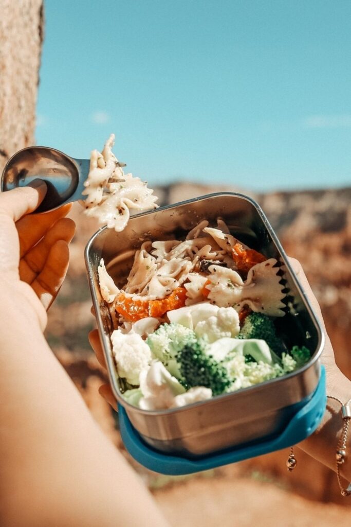午餐是午餐！我们已经围绕了一些最好的ECO友好的午餐袋和盒子，我们可以找到，并为您提供整洁的小拼盘。图片由ecolunchbox #ecofriendlylunchbags #ecofriendlylunchboxes #sustainablejungleGydF4y2Ba