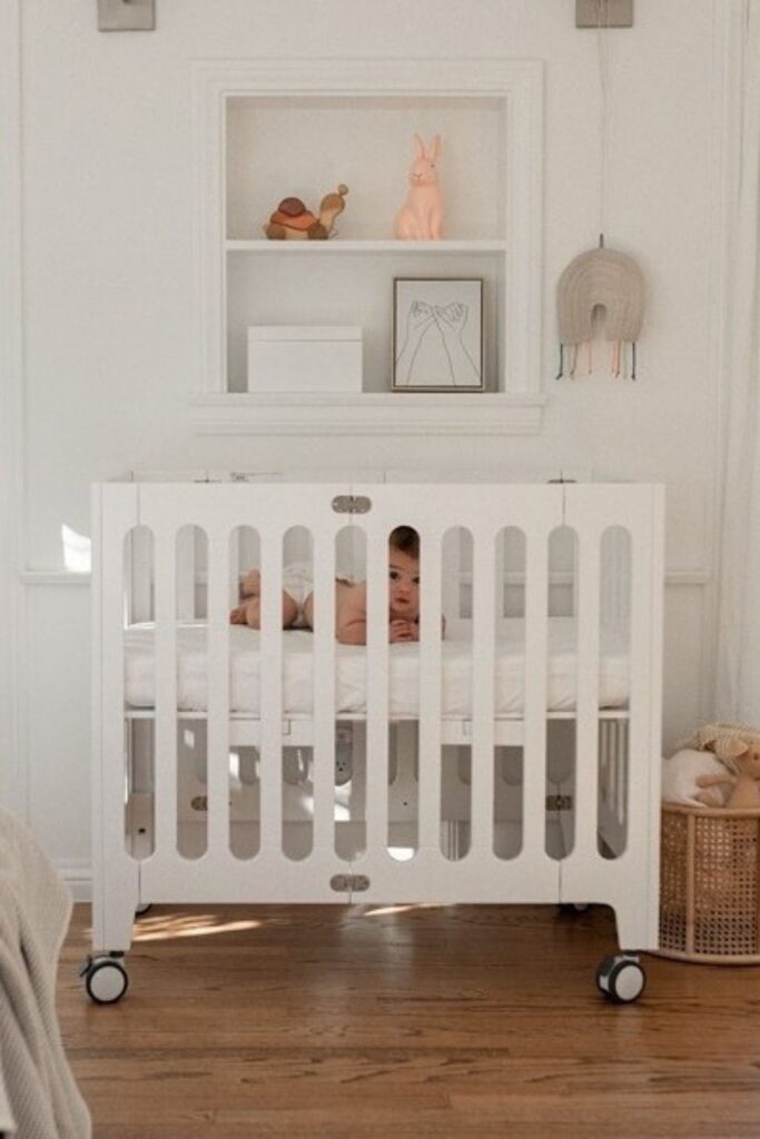 如果你花了大约40周的时间寻找有机婴儿产品，我们希望你不要忘记婴儿床。但如果你有，我们在这里为你介绍一些最好的环保婴儿床，帮助宝宝(和你)睡个好觉(或至少一个小时)。#生态友好婴儿床#无毒婴儿床#可持续丛林